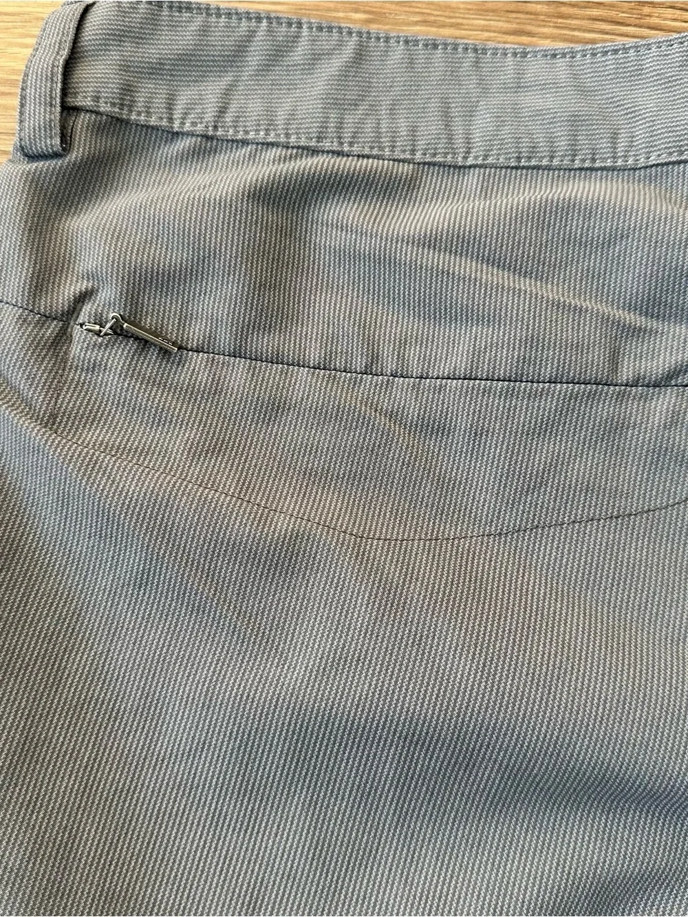 The North Face Rockaway Shorts Mens 36 Gray Nylon Blend Zip Pocket Stretch Hike